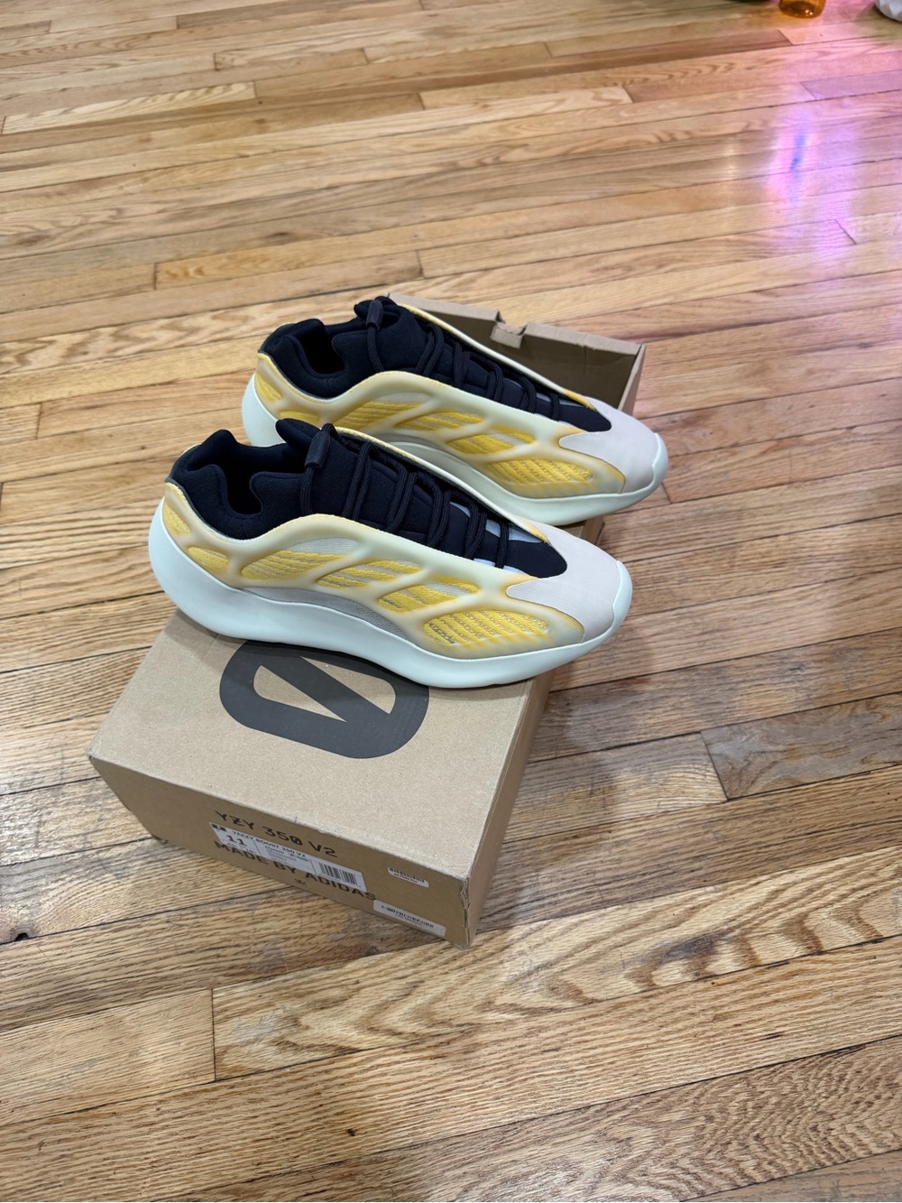 Yeezy Boost 700 V3 Yellow and Black Sneakers 11 men
